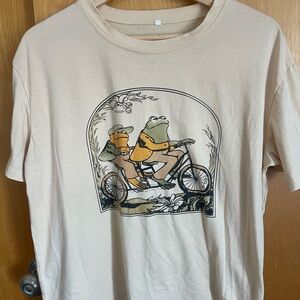 Cream Graphic T-Shirt with Frog and Toad